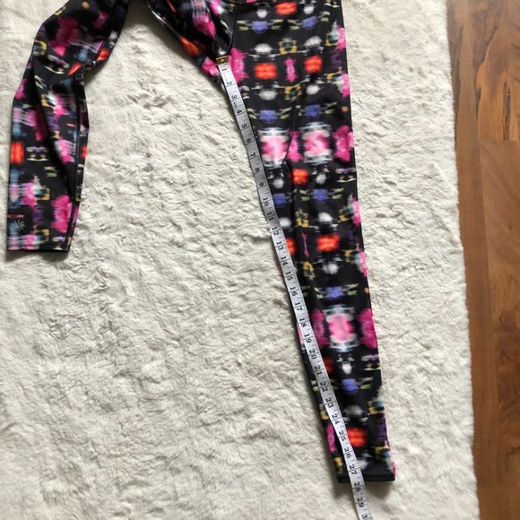 Athleta freedom sonar leggings - Picture 12 of 13